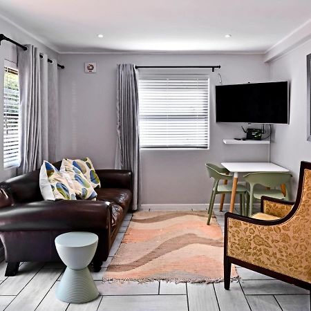 La Rochelle Cottage Franschhoek Exterior photo